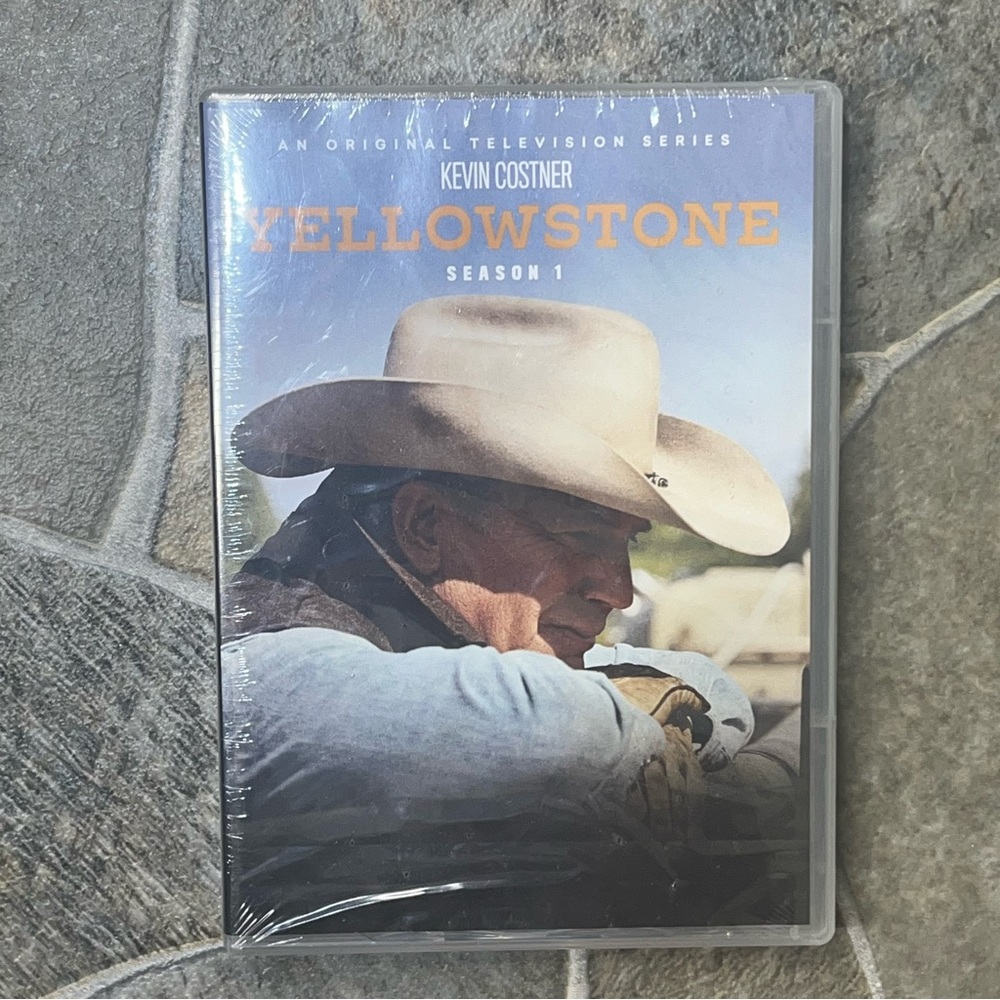 Yellowstone Season 1 DVD